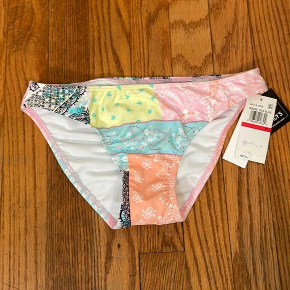 Salt + Cove Cinched-Back Hipster Swimsuit Sea Blue Juniors size XS NWT - Picture 1 of 7